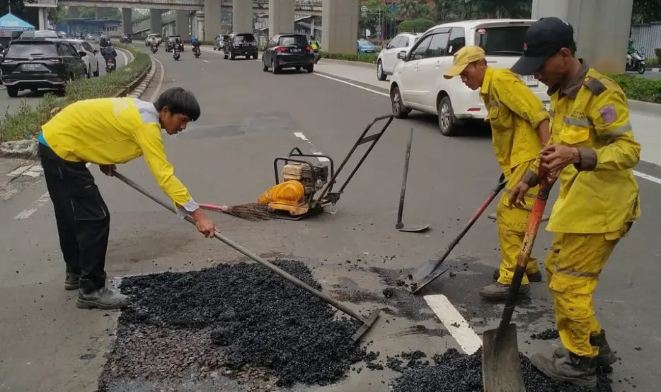 5 Metode Perbaikan Jalan Aspal Rusak